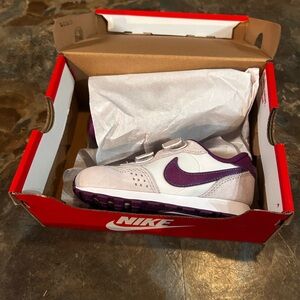 Nike Kids Shoes - White and Purple
